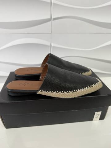 27 Edit Womens Size 8 Black Leather Slip On Flat Mules Made in Brazil photo 2