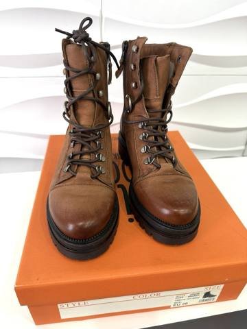 Miz Mooz Dunn Womens Size 8.5 EU 39 Brandy Leather Lace Up Combat Ankle Boots photo 3