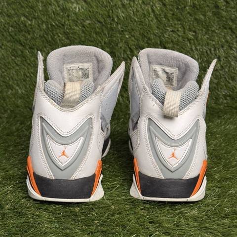Nike Air Jordan True Flight Mens Size 8.5 White Orange Wolf Grey Sneakers photo 4