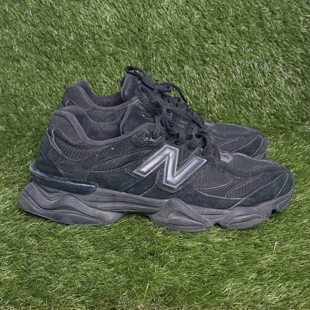 New Balance 9060 Boys Size 12.5 Black Grade School Sneakers Kids Shoes