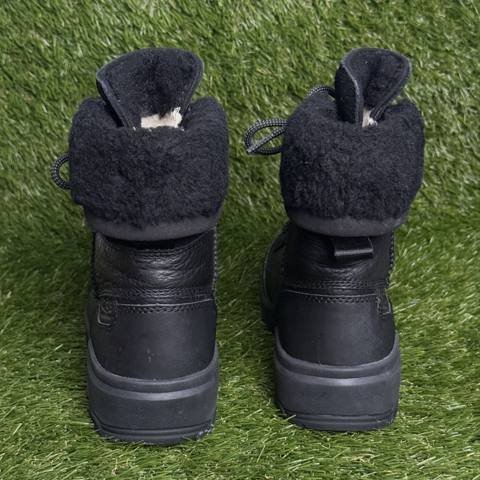 UGG Butte II Kids Size 1 Black Waterproof Snow Boots Winter Outdoor 1171210K photo 5