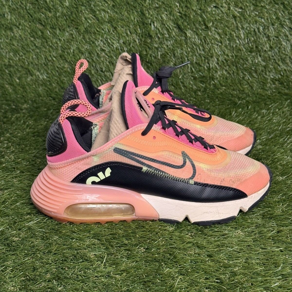 Nike Air Max 2090 Womens Size 7 Orange Black Running Shoes Sneakers CT1290-700