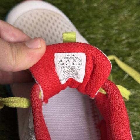 Saucony Hurricane Kids Size 3.5 M White Youth Athletic Running Shoes Sneakers photo 8