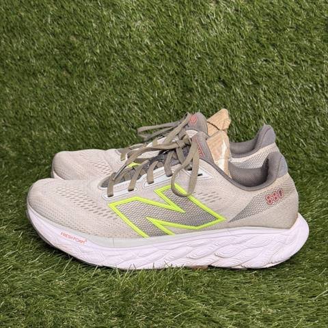 New Balance Fresh Foam X 880v14 Womens Size 9 B Gray Running Walking Shoes photo 3