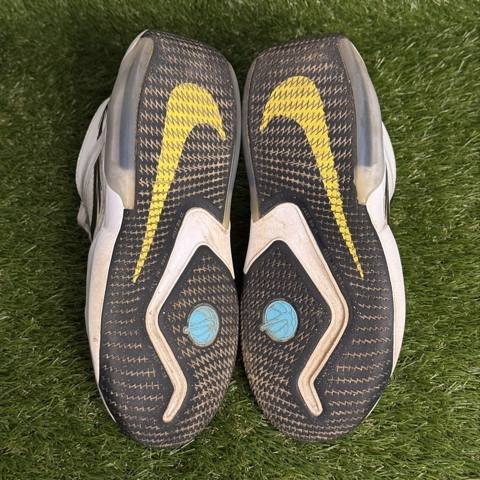 Nike Air Zoom Crossover Low Doodles Boys Size 6Y White Youth Basketball Shoes photo 7
