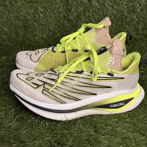 New Balance FuelCell SuperComp Elite v3 Womens Size 6.5 D Lime Racing Shoes