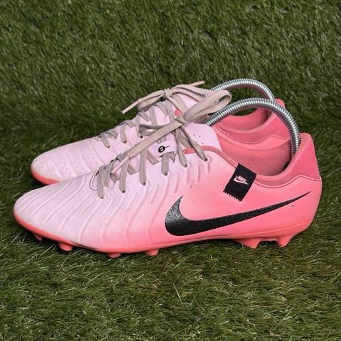 Nike Tiempo Legend 10 Mens Size 8.5 Pink Black Firm Ground Soccer Cleats photo 3