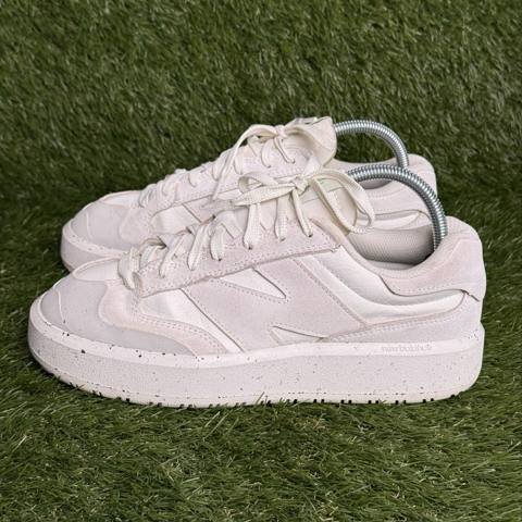 New Balance CT302 Mens Size 7.5 Sea Salt White Avocado Suede Y2K Sneakers photo 3