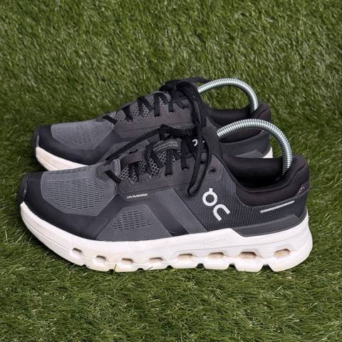 On Cloud Cloudrunner 2 Womens Size 9 Black White Supportive Running Shoes photo 3