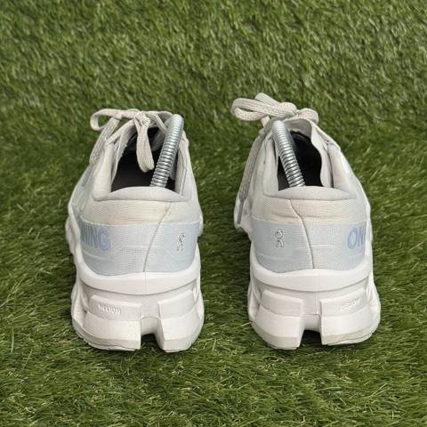 On Cloud Cloudmonster 2 Womens Size 8.5 White Max Cushion Running Shoes Sneakers photo 4