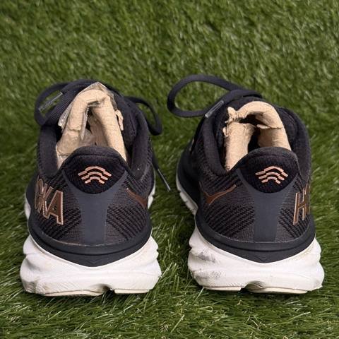 Hoka One One Clifton 9 Womens Size 7 B Black Rose Gold Running Shoes 1127896 photo 5