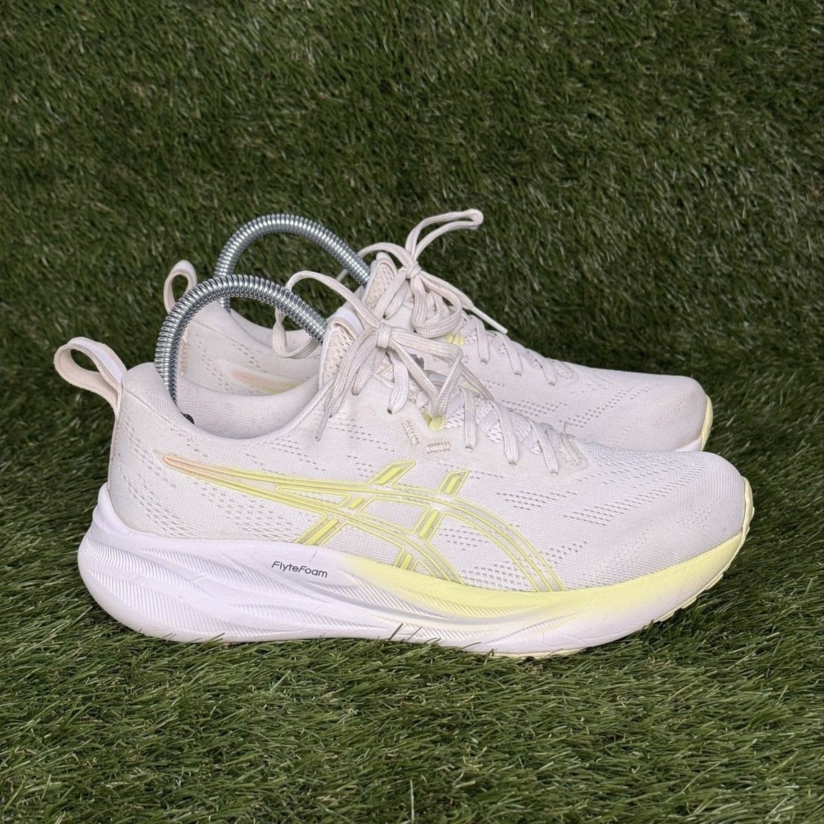 Asics Gel-Pulse 16 Flytefoam Womens Size 7.5 White Running Shoes 1012B755