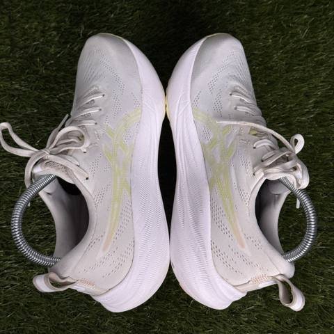 Asics Gel-Pulse 16 Flytefoam Womens Size 7.5 White Running Shoes 1012B755 photo 6