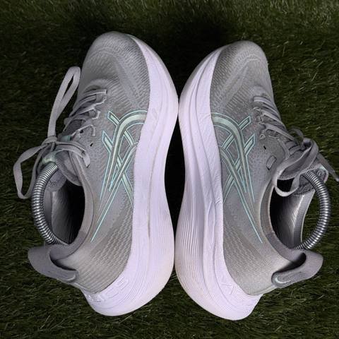 Asics Gel-Nimbus 27 Womens Size 8 Gray White Teal Cushioned Running Shoes photo 6