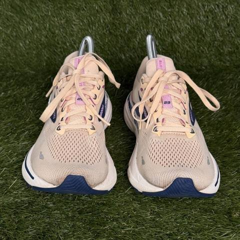 Brooks Adrenaline GTS 23 Womens Size 9 B Beige Support Running Shoes 1203811B795 photo 3