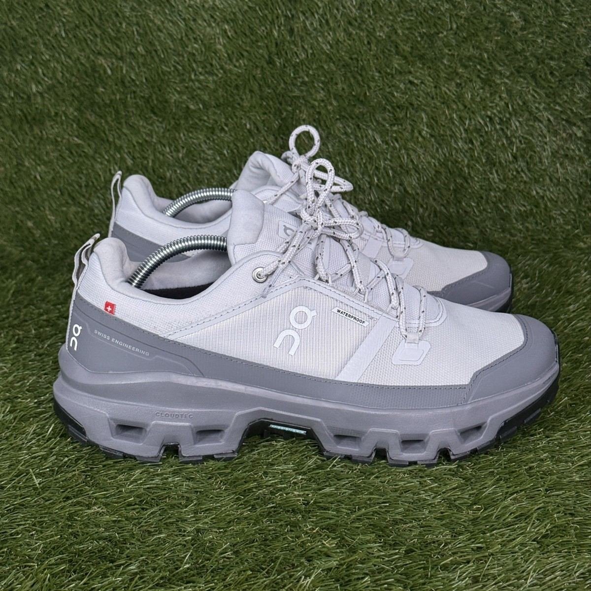 On Cloud Cloudrock Low Waterproof Mens Size 11 Beige Taupe Hiking Shoes