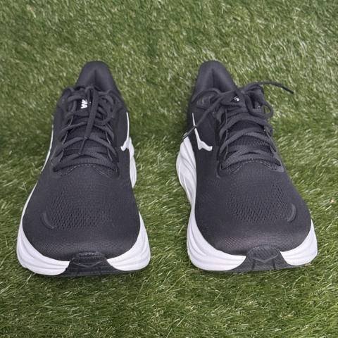 Hoka Clifton 11 Mens Size 13 2E Wide Black White Cushioned Running Shoes 1177538 photo 2