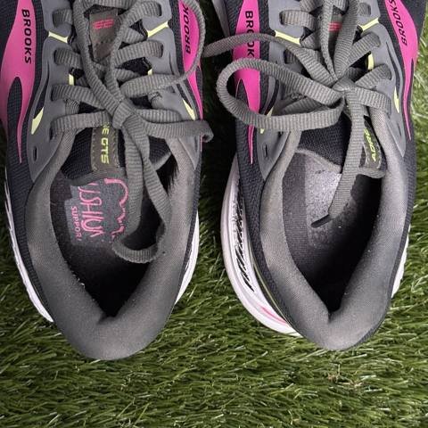 Brooks Adrenaline GTS 23 Womens Size 10.5 B Black Pink Yellow Running Shoes photo 6
