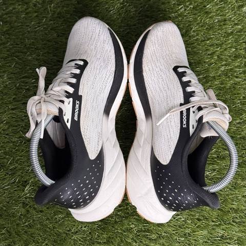 Brooks Anthem 7 Womens Size 8 B White Black Gum Running Shoes 1204281B121 photo 5