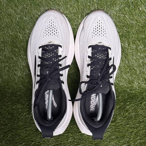 Brooks Glycerin 23 Mens Size 9.5 D White Black Rust Max Cushion Running Shoes photo 6