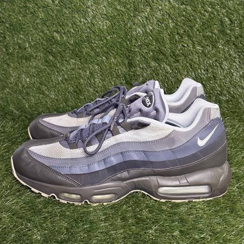 Nike Air Max 95 Essential Mens Size 13 Cargo Khaki Light Bone Shoes 749766-302 photo 3