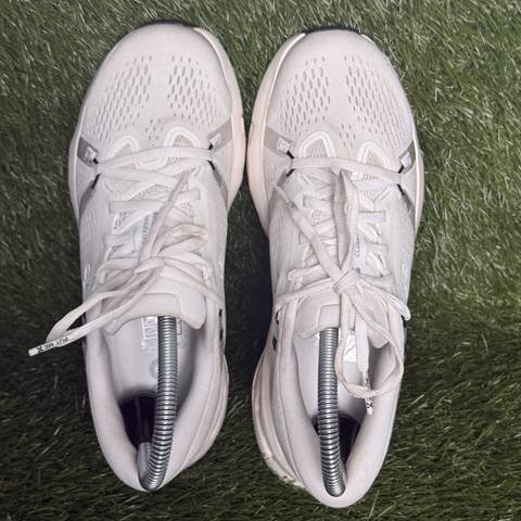 On Cloud Cloudsurfer 2 Womens Size 6.5 White Cushioned Running Shoes Sneakers photo 6