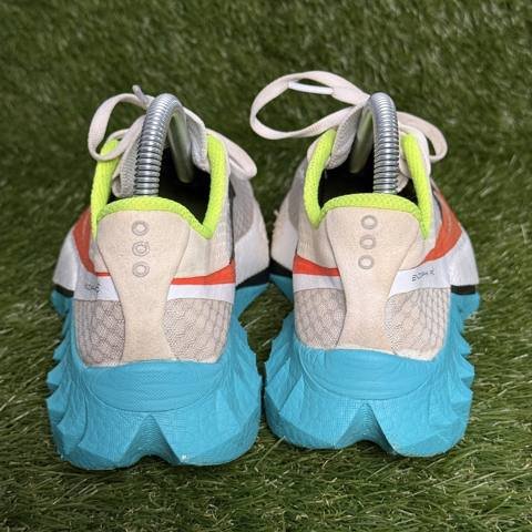 Saucony Endorphin Pro 4 Womens Size 9 White Orange Teal Carbon Plate Racing Shoe photo 4