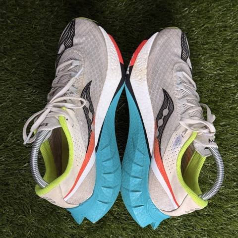 Saucony Endorphin Pro 4 Womens Size 9 White Orange Teal Carbon Plate Racing Shoe photo 5