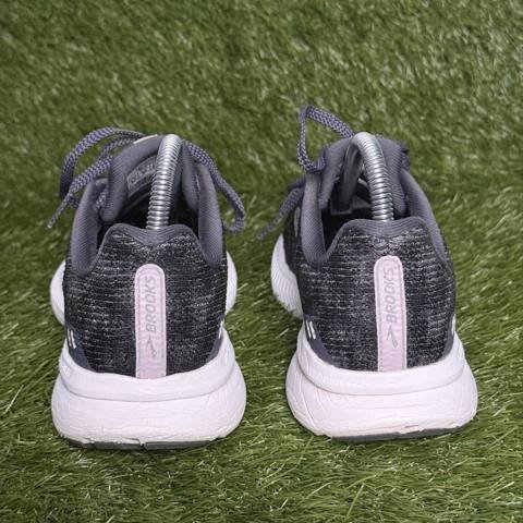 Brooks Launch 8 Womens Size 8.5 B Gray Lilac Lightweight Running Shoes photo 4