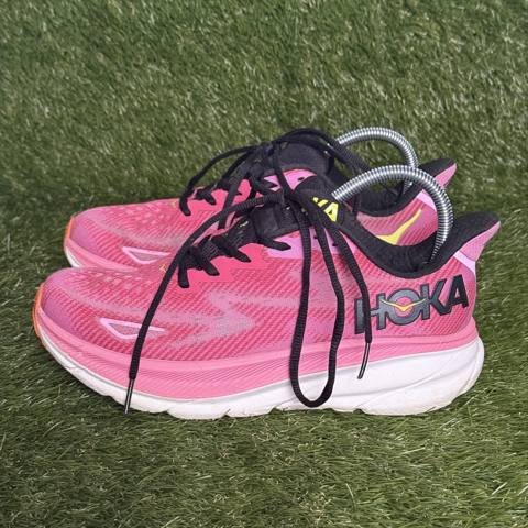 Hoka Clifton 9 Womens Size 8 B Raspberry Pink Cushioned Running Shoes 1127896 photo 3