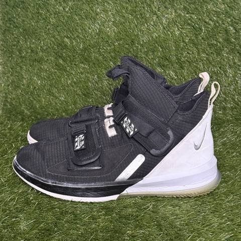 Nike LeBron Soldier 13 Mens Size 12 Black White Basketball Shoes Sneakers photo 3